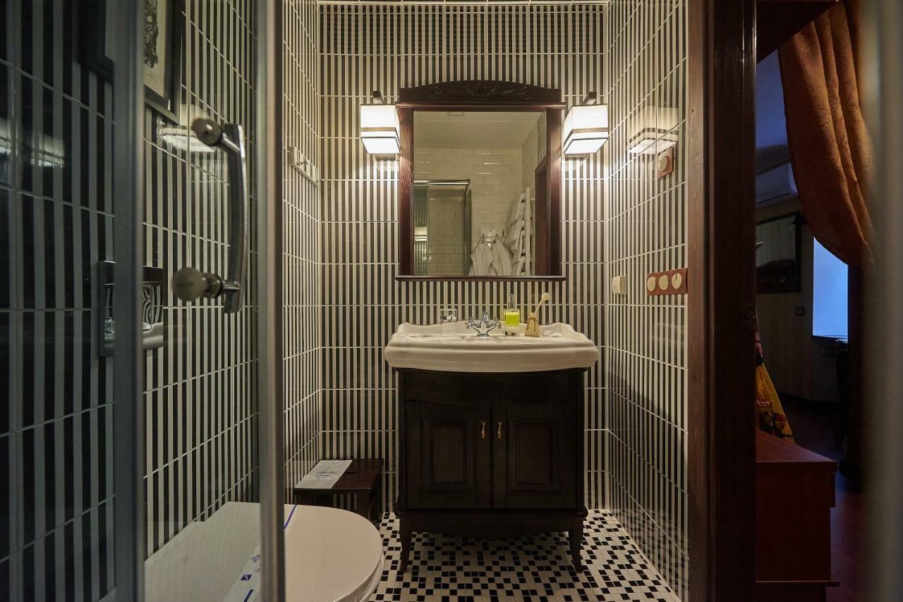 Aparthotel Quarter Lwów Zewnętrze zdjęcie